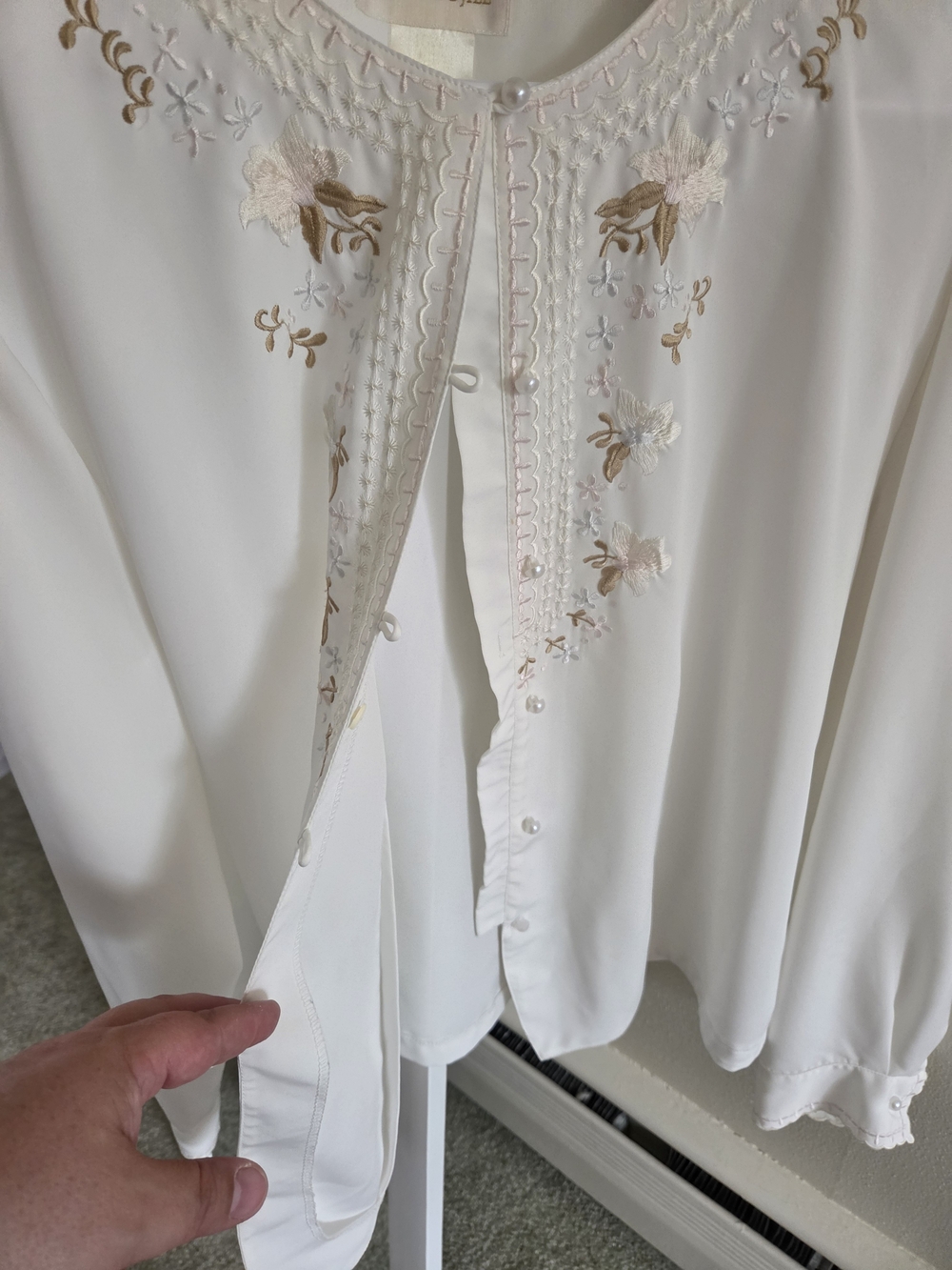 Stunning! Women’s Embroidered Cream Cardigan Sweater